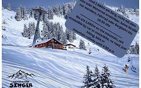 Berggasthof Singerhuette In Hoefen, Reutte